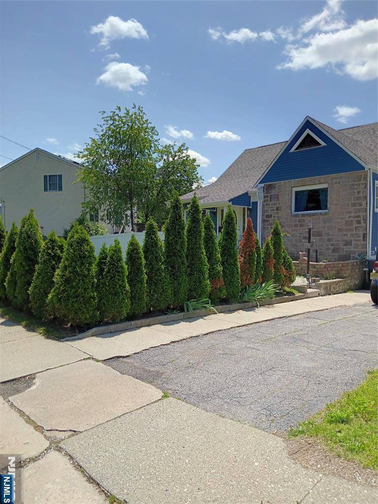 Englewood, NJ 07631,100 Knapp PL