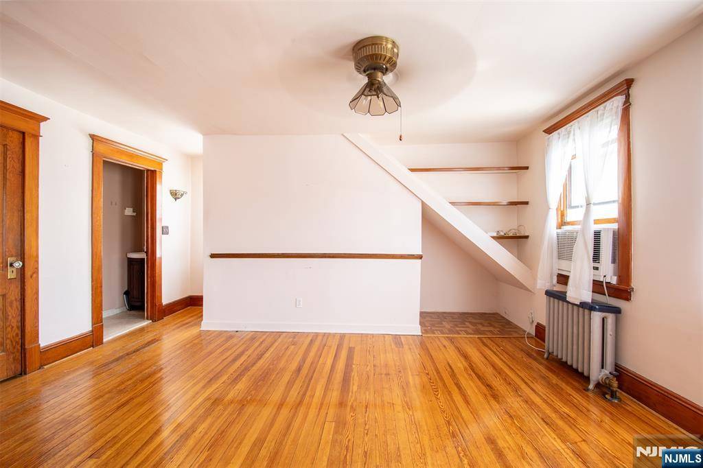 Hackensack, NJ 07601,65 Byrne ST