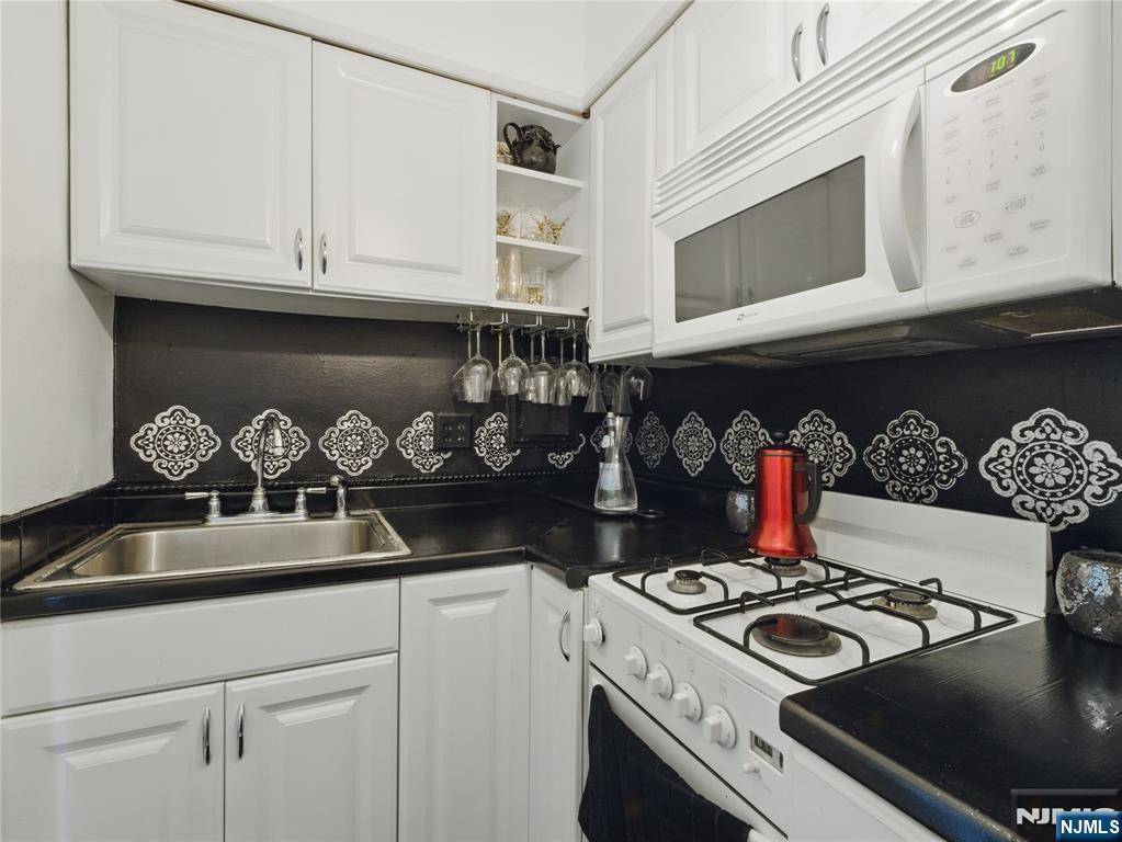 Fort Lee, NJ 07024,5 Horizon RD #306