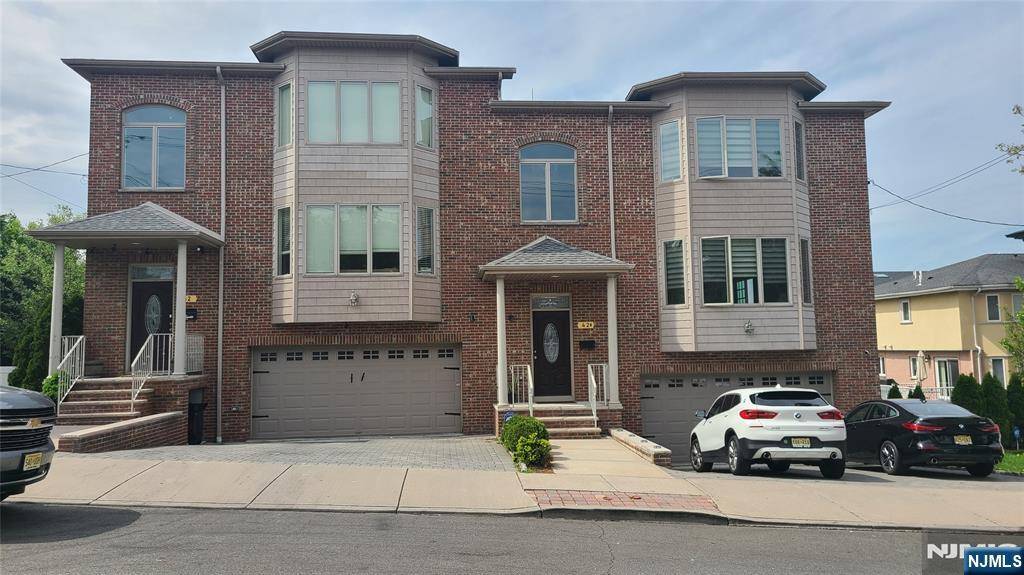 Fairview, NJ 07022,42 8th ST #B