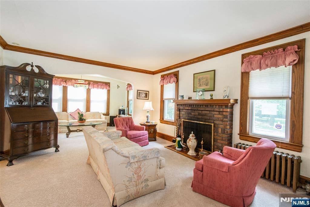 Nutley, NJ 07110,532 Passaic AVE
