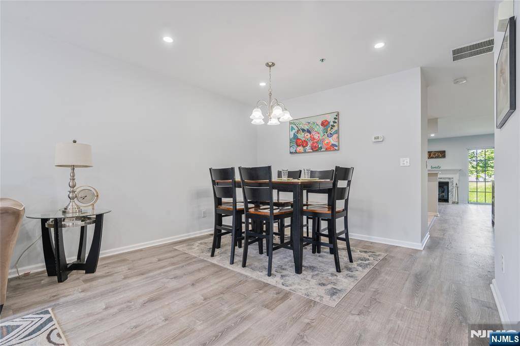 Randolph Township, NJ 07869,708 Wendover CT