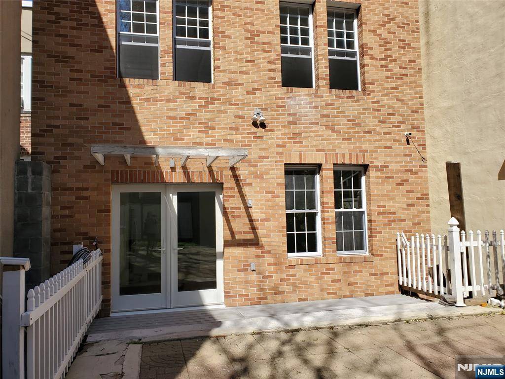 Guttenberg, NJ 07093,69 70th #2