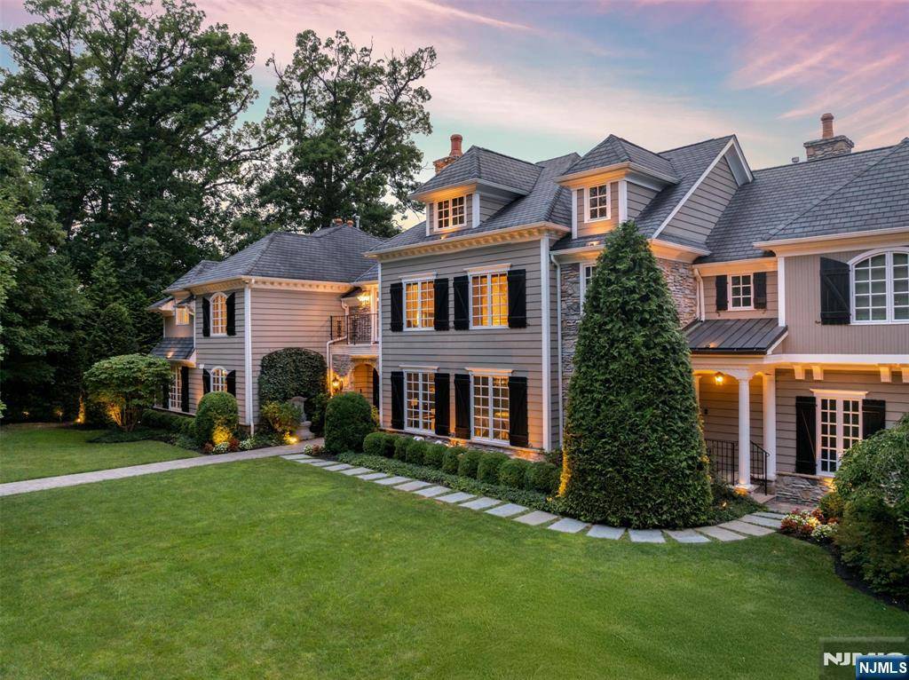 Millburn, NJ 07078,11 Hamilton RD
