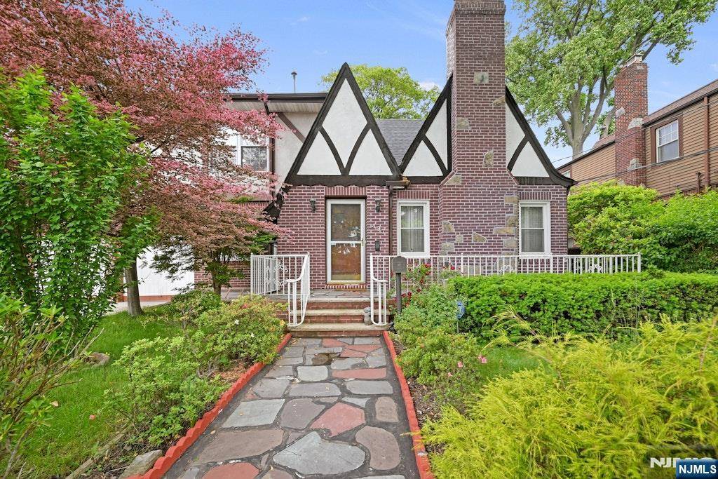 Ridgefield, NJ 07657,497 Oakdene AVE