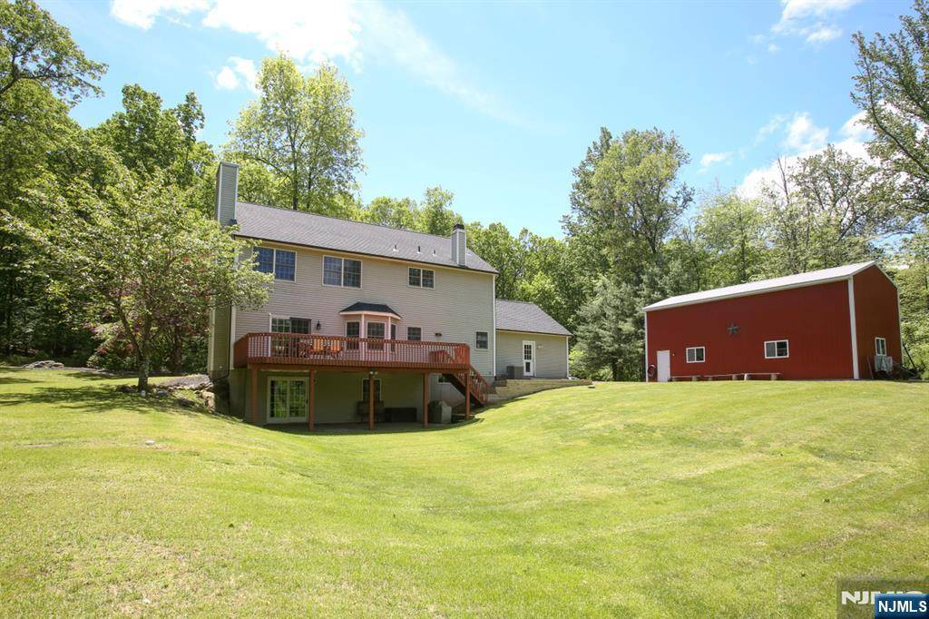 Rockaway Township, NJ 07866,253 Old Beach Glen RD