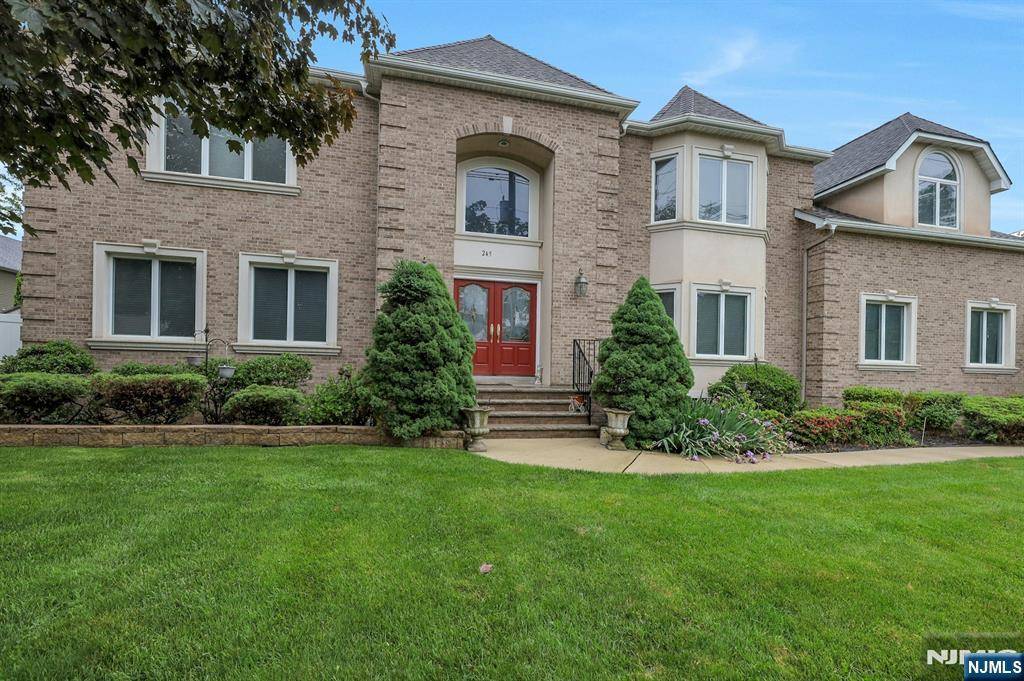 Emerson, NJ 07630,245 Forest AVE
