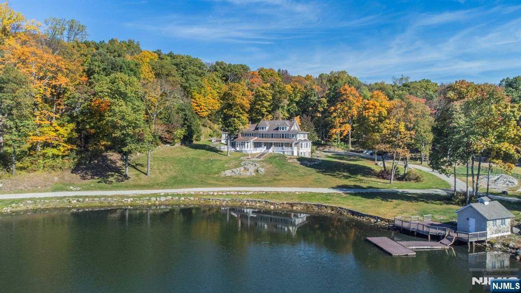 Kinnelon Borough, NJ 07405,1 Brook Valley TER