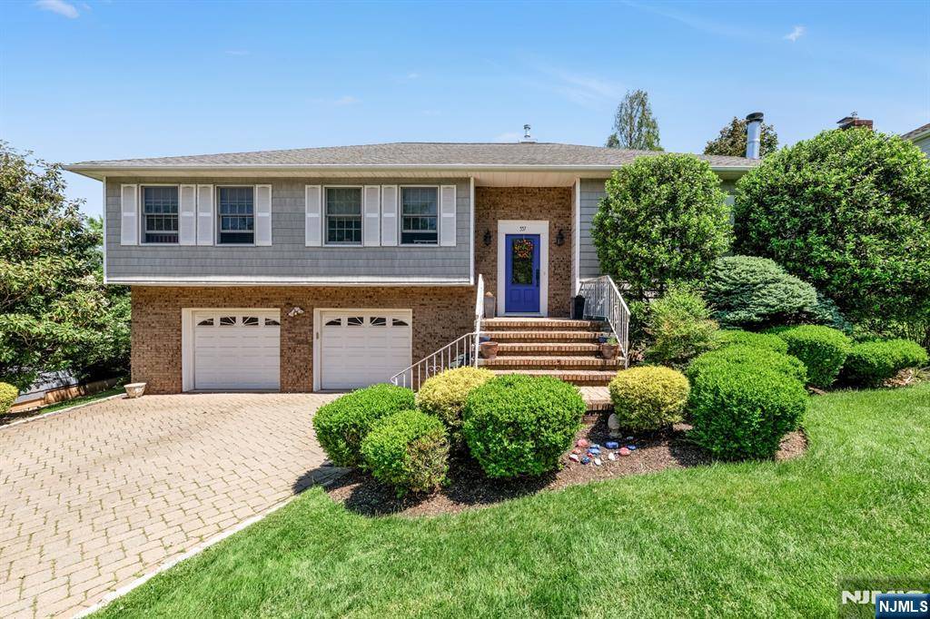Leonia, NJ 07605,337 Vreeland AVE