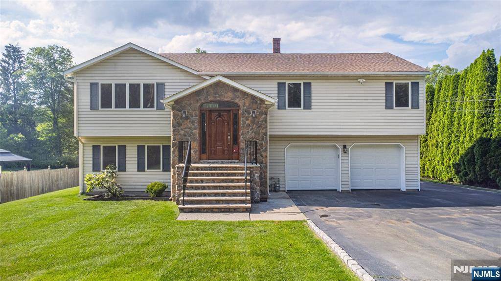 Montville Township, NJ 07082,36 Bellows LN