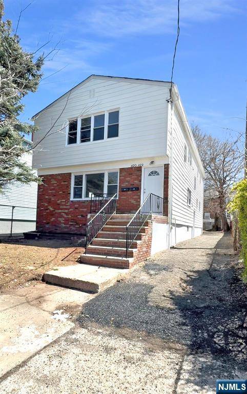 Newark, NJ 07112,420-422 Fabyan PL