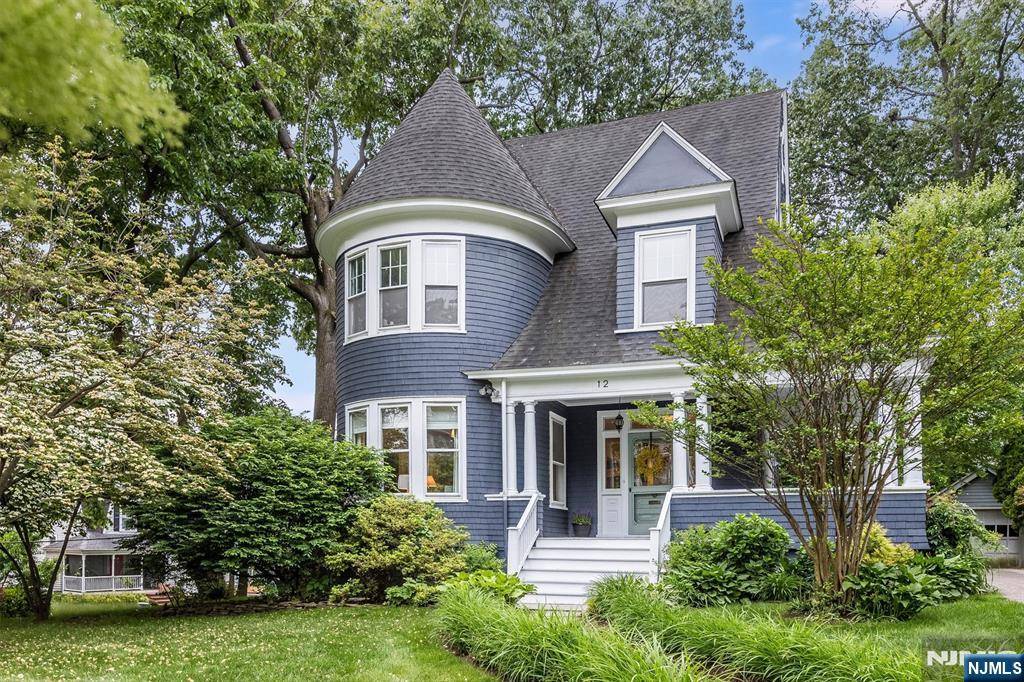 Glen Ridge, NJ 07028,12 Winsor PL