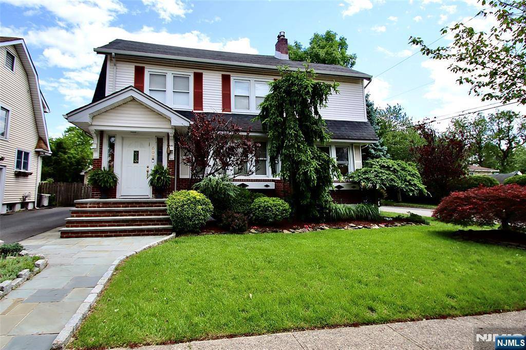 Fair Lawn, NJ 07410,5-02 Morlot AVE