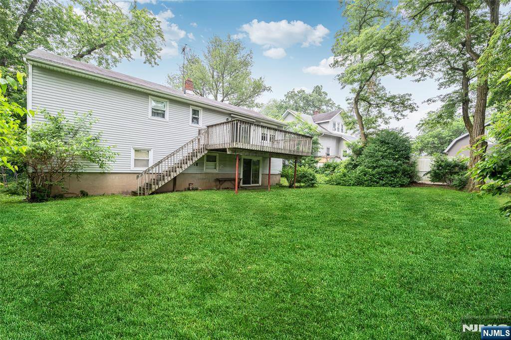 Little Falls, NJ 07424,17 Parkway