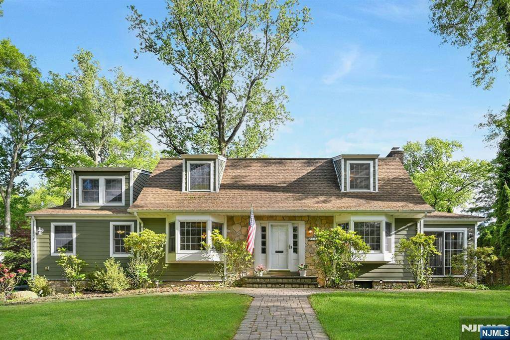 Ramsey, NJ 07446,68 Birch ST