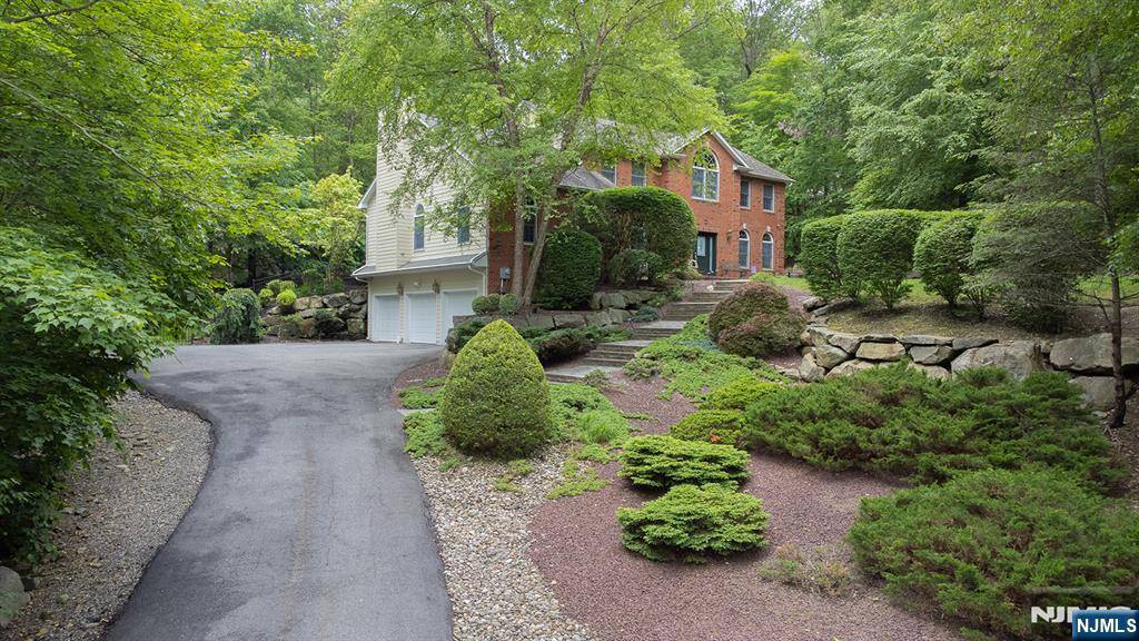 Kinnelon Borough, NJ 07405,63 Glen RD