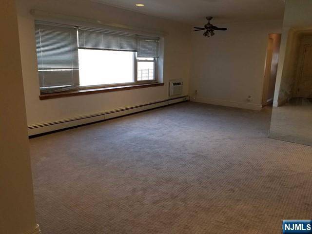 Fort Lee, NJ 07024,1575 Center AVE #4B