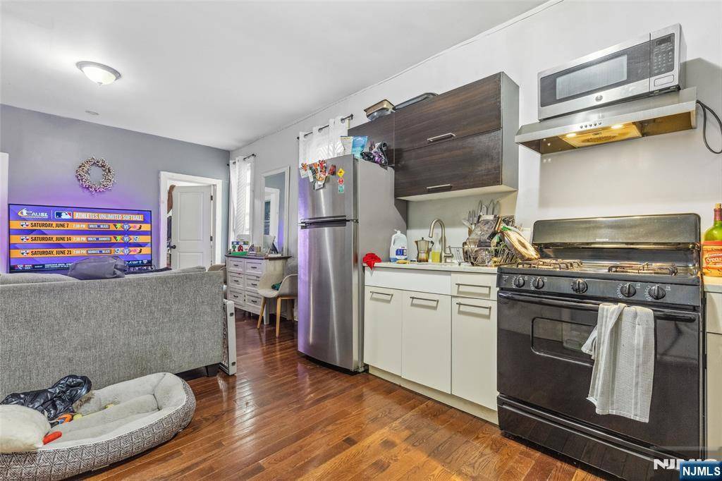 Jersey City, NJ 07304,28 Clarke AVE