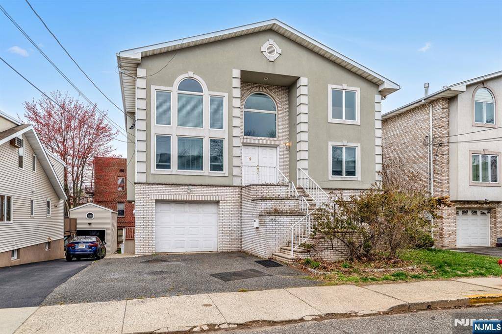 Cliffside Park, NJ 07010,755 Jefferson AVE