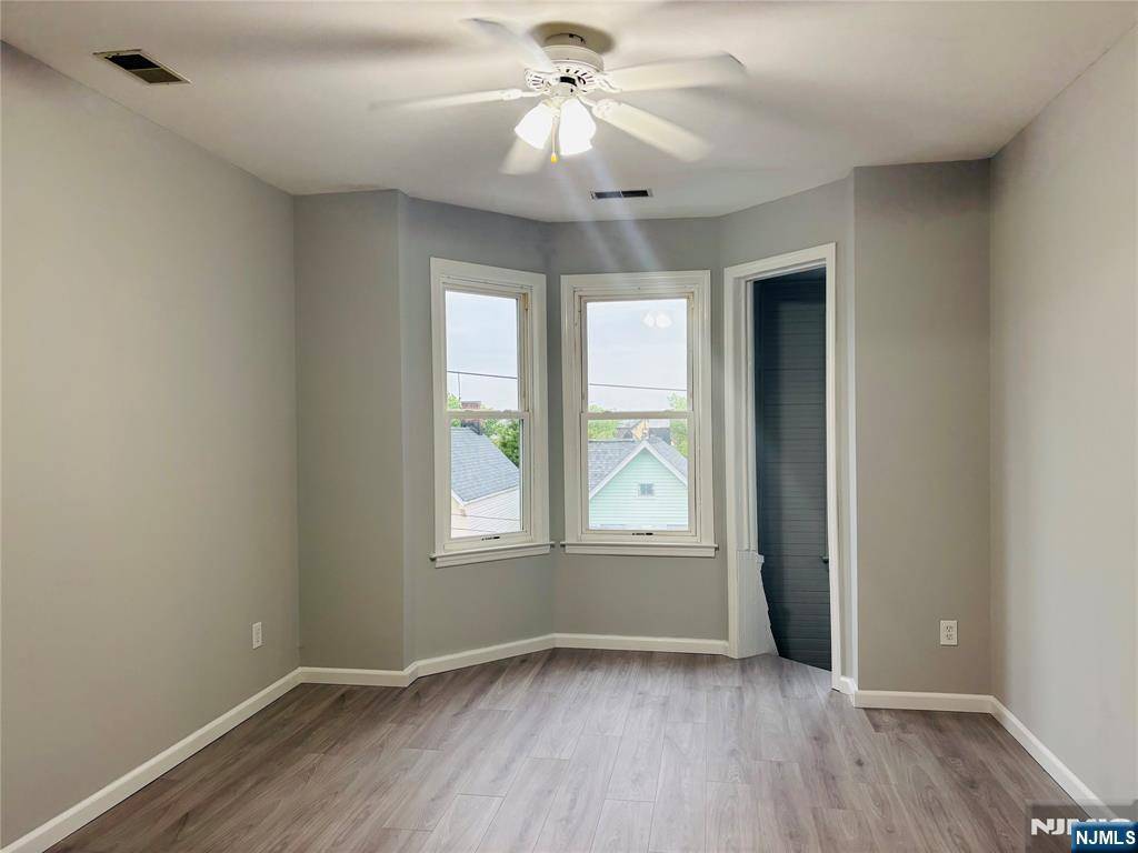 Kearny, NJ 07032,44 Highland AVE #3R