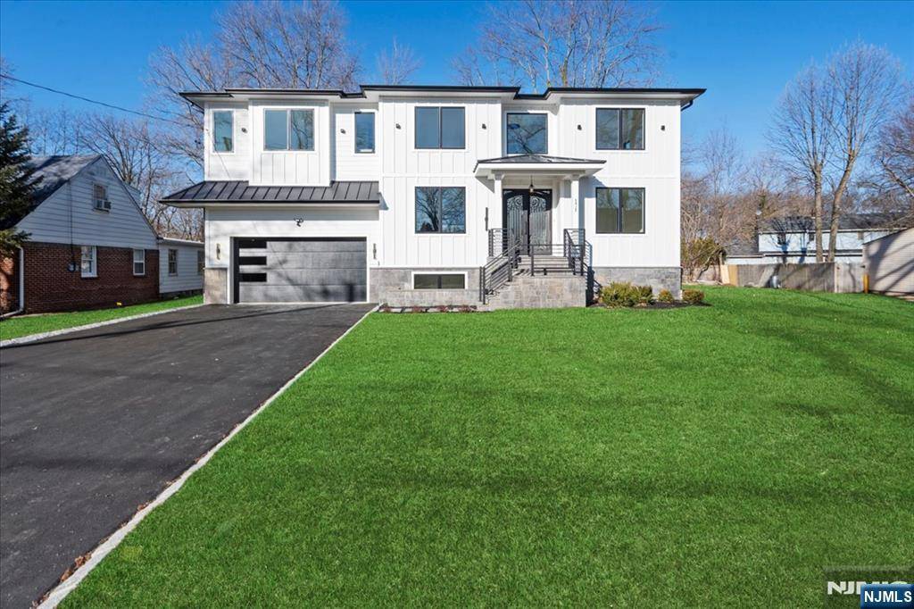 Paramus, NJ 07652,171 Brookfield AVE