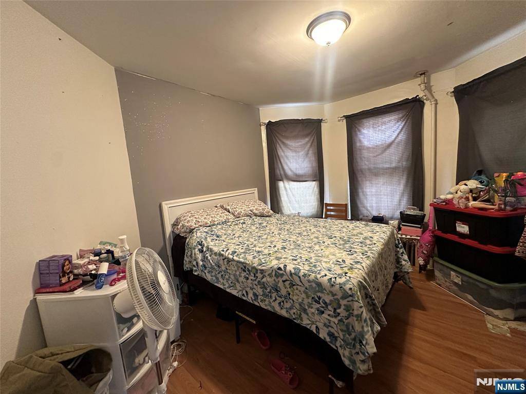 Paterson, NJ 07522,197 Temple ST