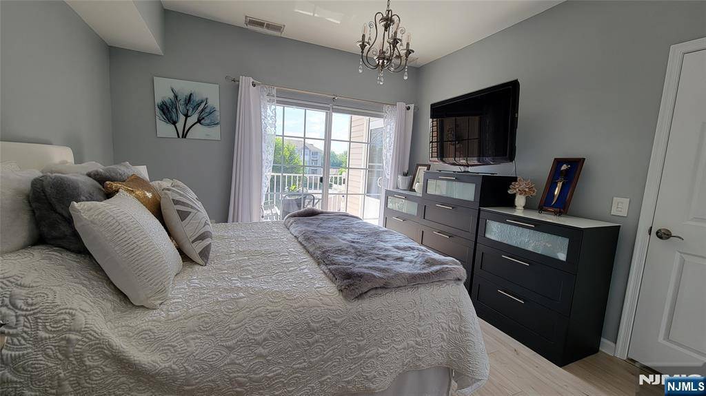 Elmwood Park, NJ 07407,119 Cory LN #119