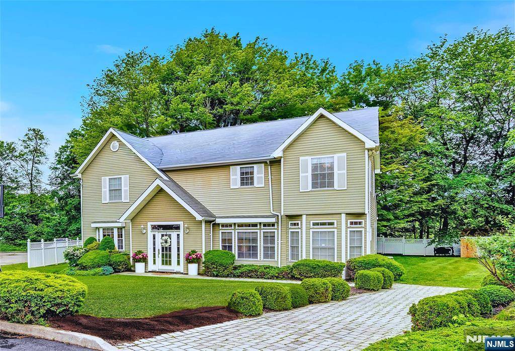 Mahwah, NJ 07430,8 Mary CT