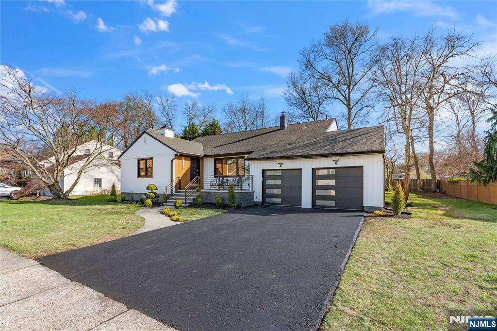 Emerson, NJ 07630,185 Colonial RD