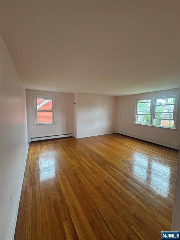 South Hackensack, NJ 07606,5 S Tuve LN #2nd Floor