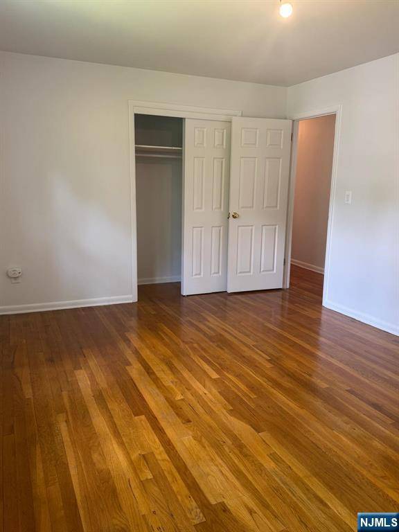 Paramus, NJ 07652,16 Shelby AVE #1st Fl