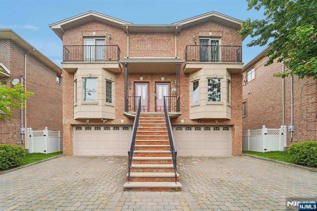 Cliffside Park, NJ 07010,411 Washington AVE