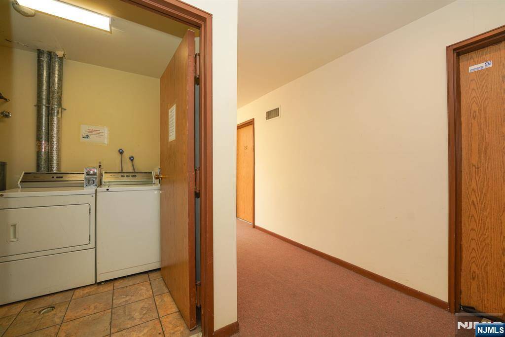 North Bergen, NJ 07047,8841 Kennedy #19