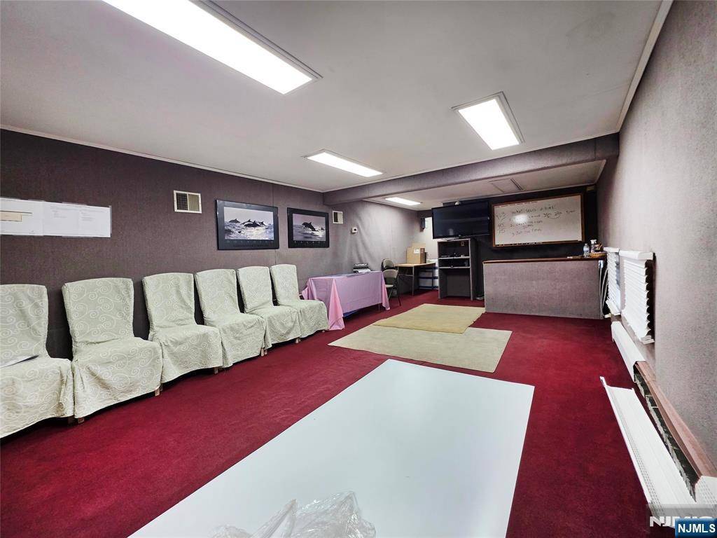 North Arlington, NJ 07031,346 Belleville TPKE #2nd Floor