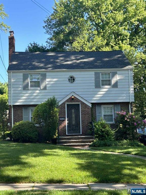 Tenafly, NJ 07670,153 Sunset LN