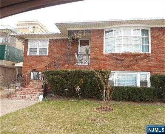 Garfield, NJ 07652,272 E Midland AVE
