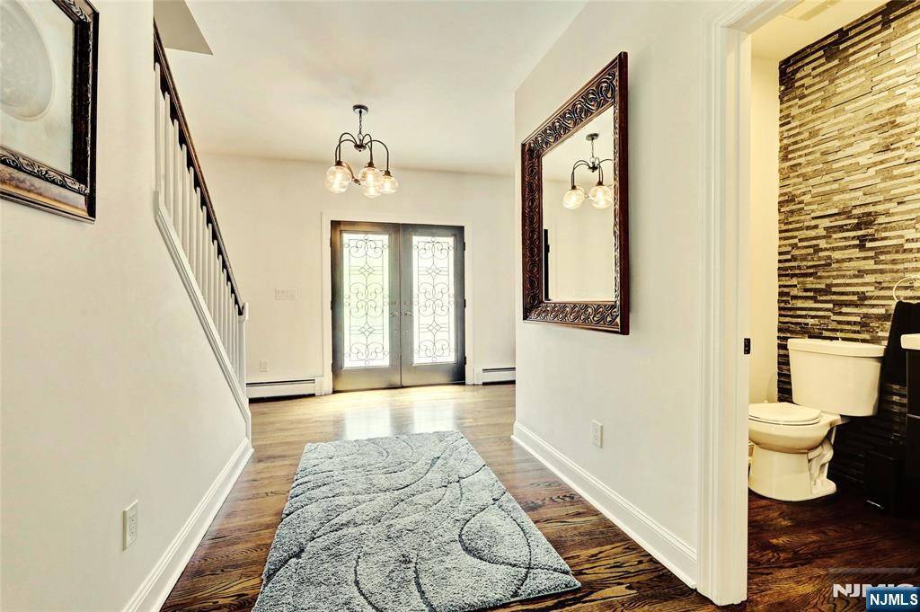 North Haledon, NJ 07508,36 Michelle CT