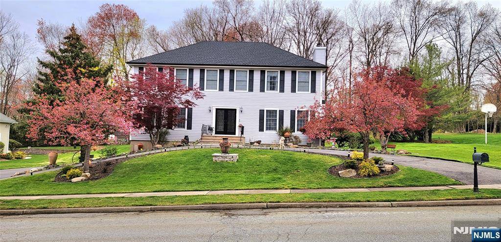 North Haledon, NJ 07508,36 Michelle CT