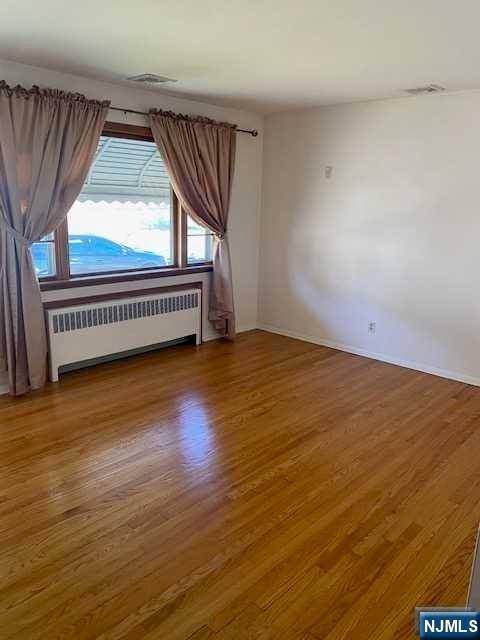 Carlstadt, NJ 07072,707 5th ST