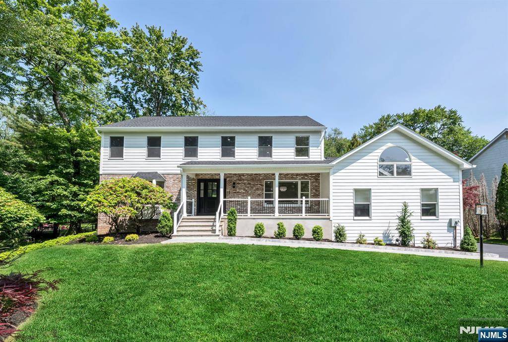 Allendale, NJ 07401,31 Gloria DR