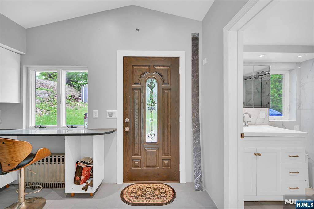 West Milford, NJ 07421,677 Warwick TPKE