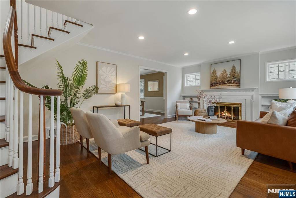Glen Ridge, NJ 07028,67 Dodd ST