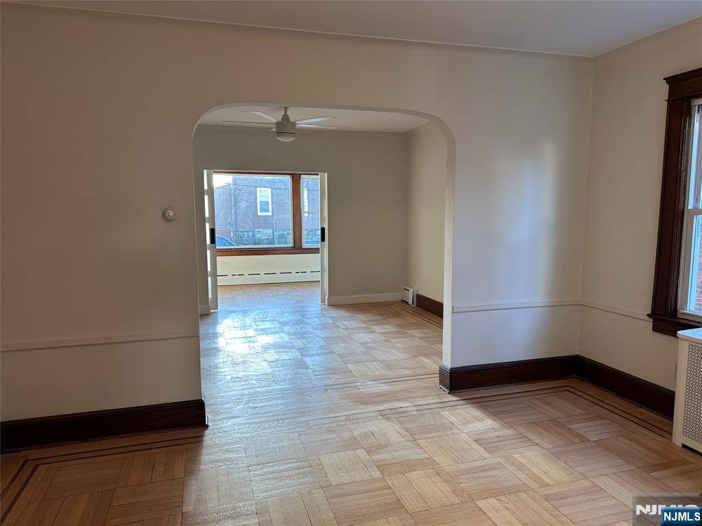 Cliffside Park, NJ 07010,505 Dewey AVE #1
