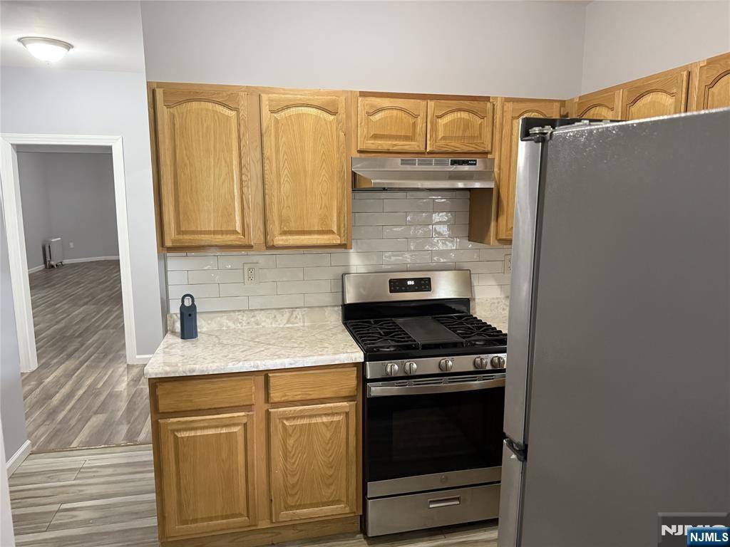 Newark, NJ 07108,742-744 10th ST