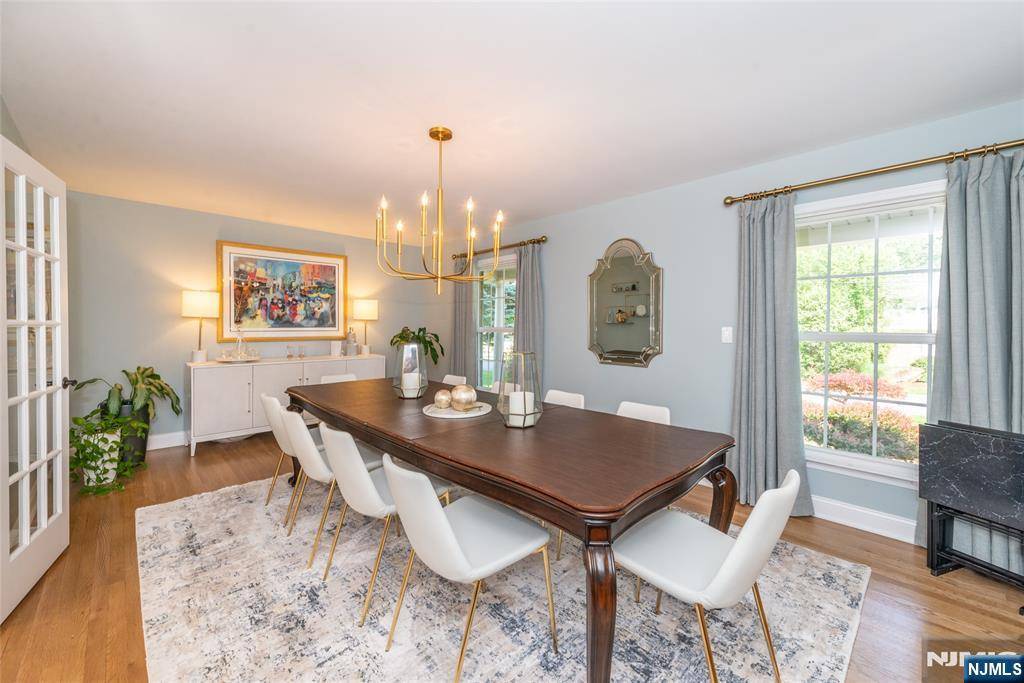 Wyckoff, NJ 07481,775 Albemarle ST