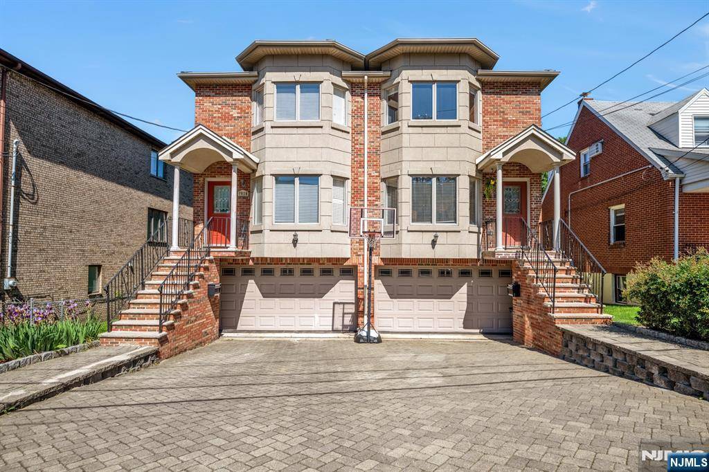 Fort Lee, NJ 07024,2041 Edwin AVE