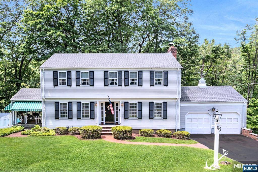 Oakland, NJ 07436,57 Thunderbird DR