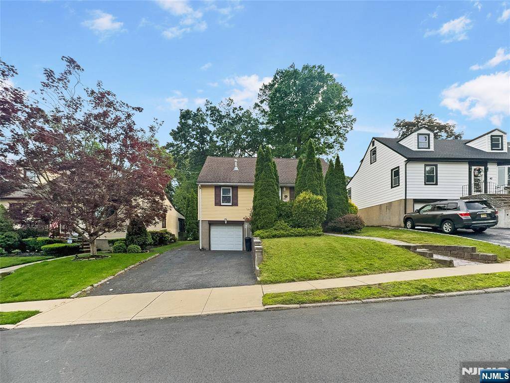 Maywood, NJ 07607,46 Woodland AVE