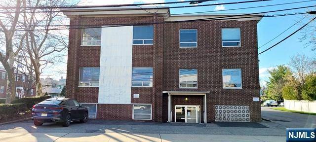 Englewood Cliffs, NJ 07632,661 palisade AVE #C2