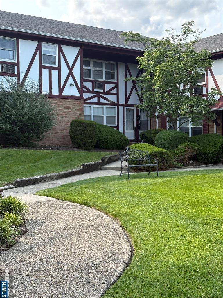 Nutley, NJ 07110,25 River RD #23